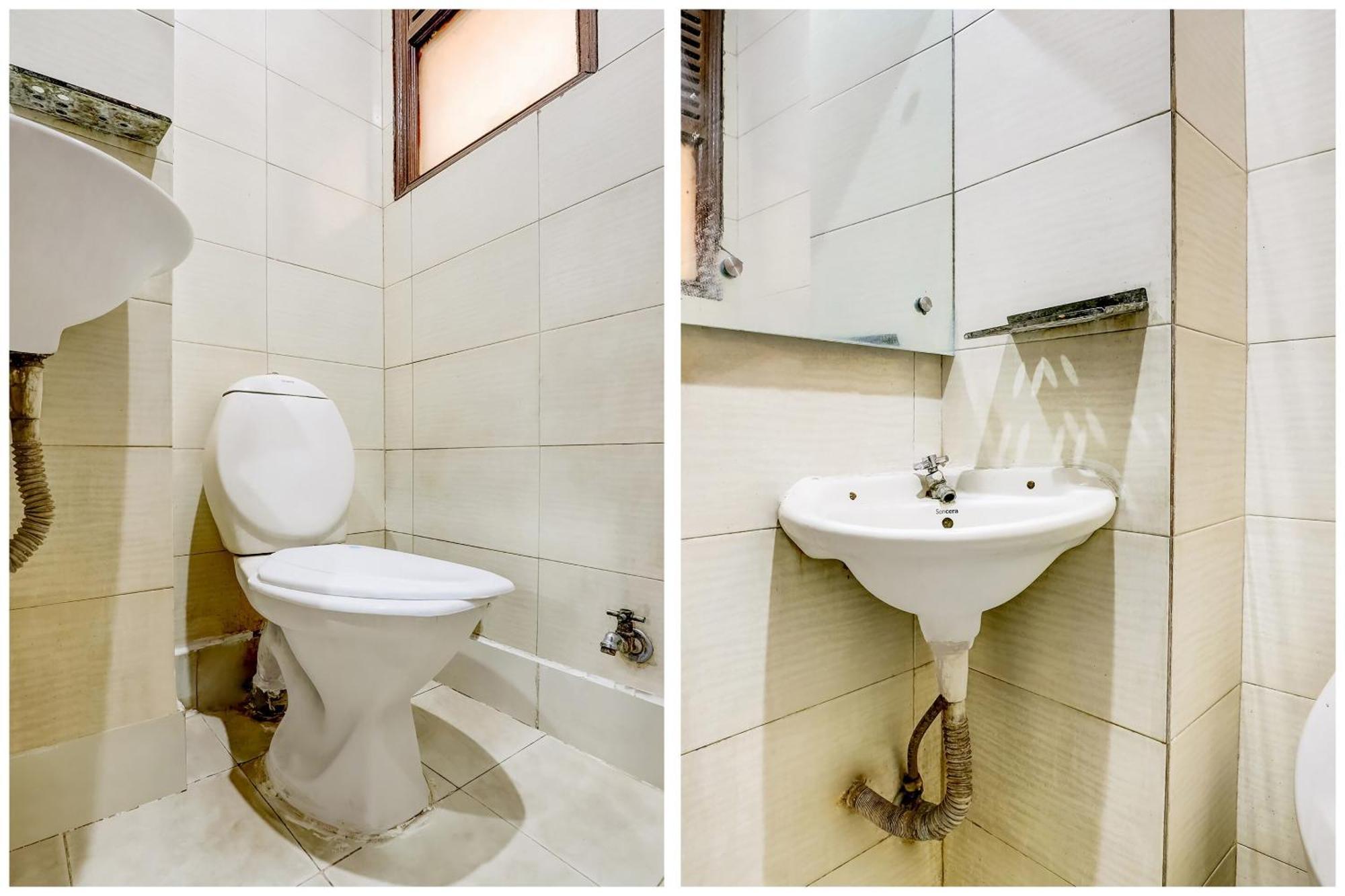 Hotel O Tushar Continental Új-Delhi Kültér fotó